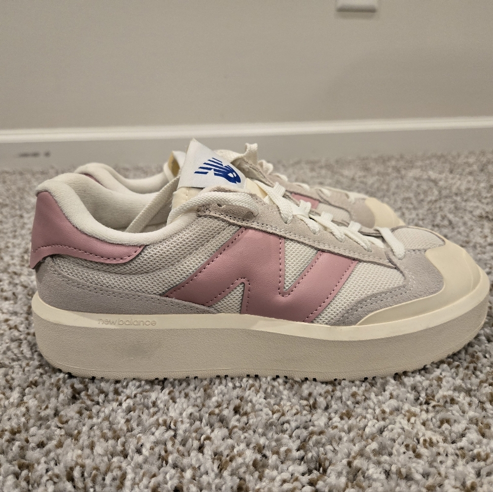 Evereve New Balance CT302 Size 9 Womens